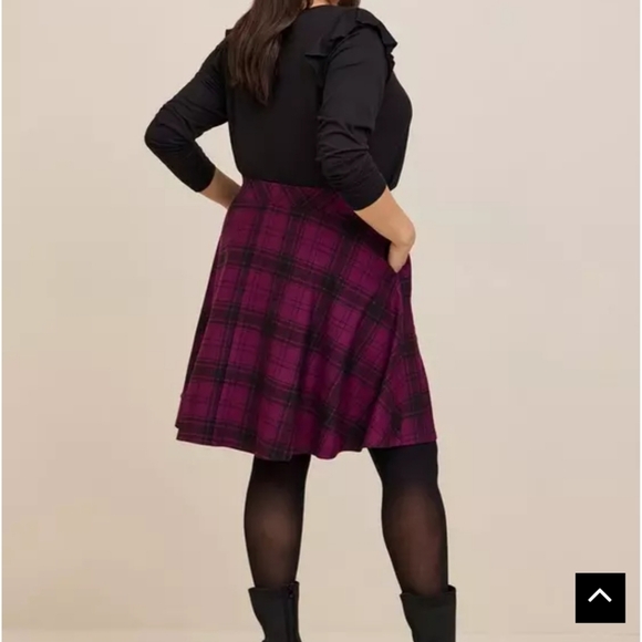 Torrid Mini Studio Luxe Ponte A-Line Skirt - Picture 3 of 4